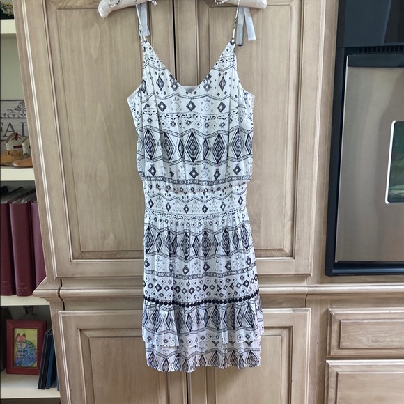 White House Black Market Dresses & Skirts - White House Black Market Black and White Ruffled Tiered Sundress sz XS nwt